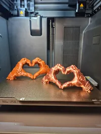 Zombie hands silk 0.2mm layer, 2 walls, 6% infill