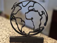 Globe linéaire du monde avec socle — photo 2