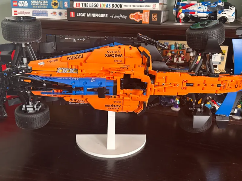 Technic McLaren F1 Car Stand 2022