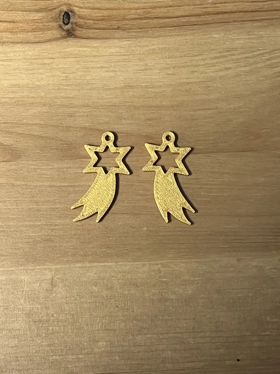 shooting star earrings view 2
