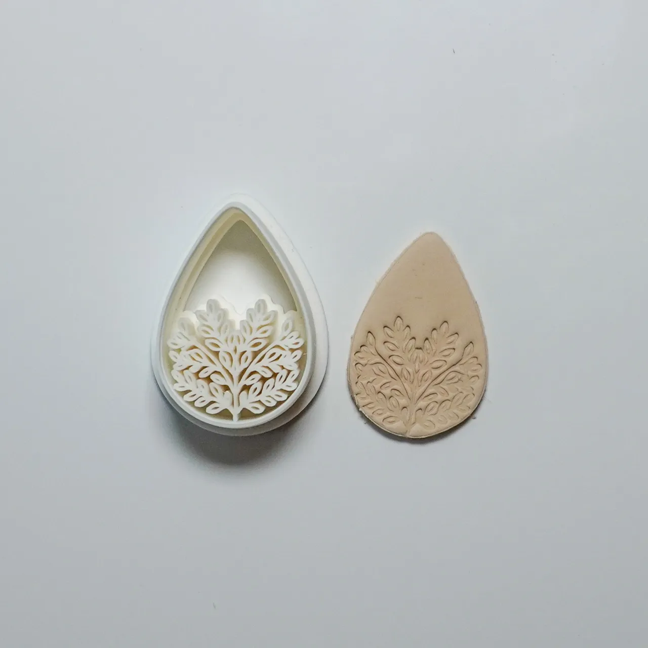 Ornamental Polymer Clay Cutter Earrings Necklace view 3