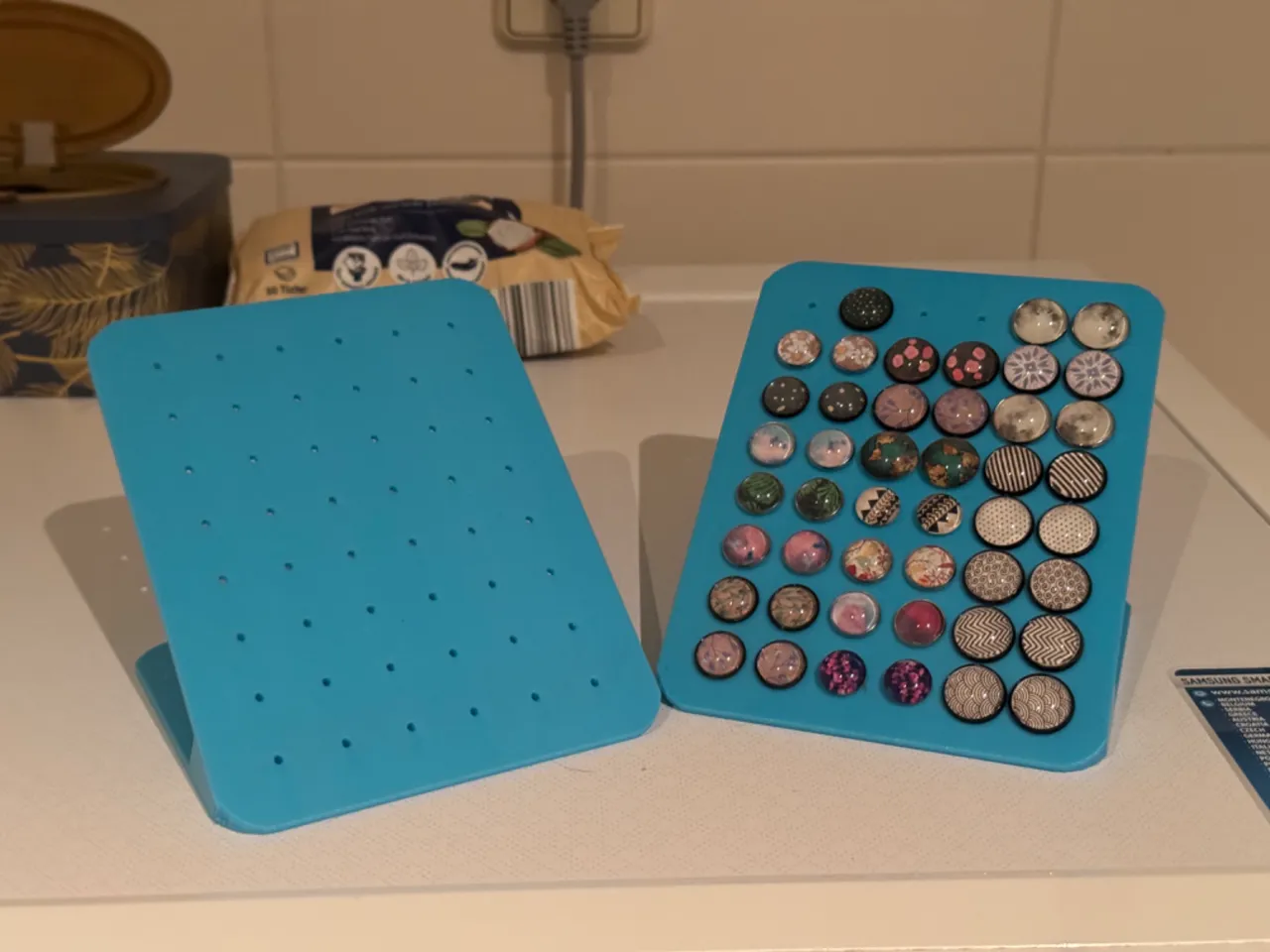 Stud earring display / holder / storage solution view 3