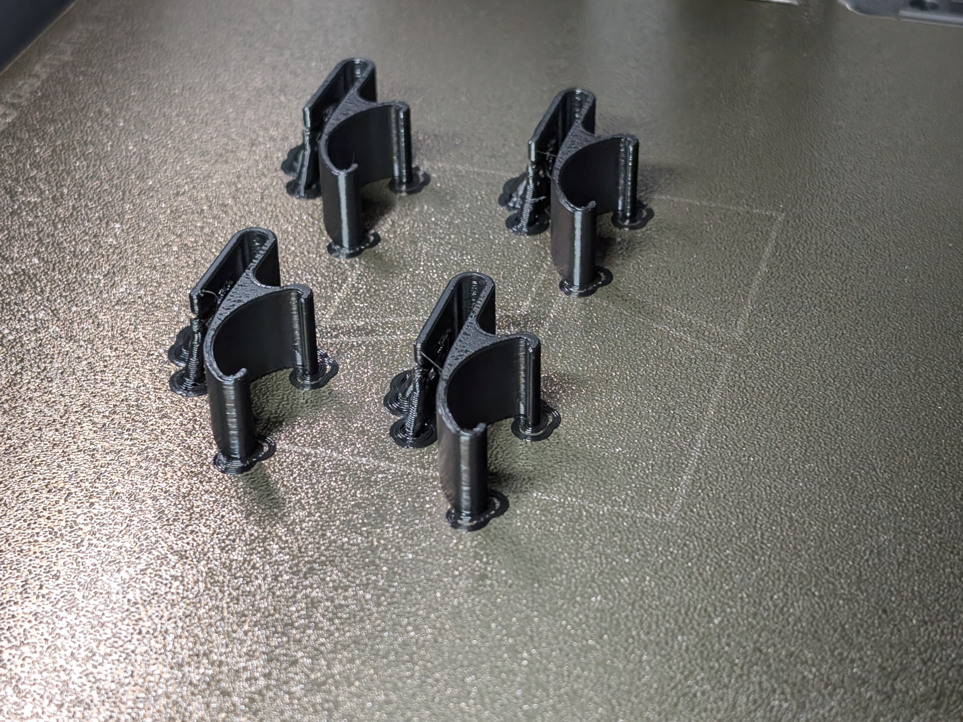 Babylo Rolling Car Sun Shade Clip