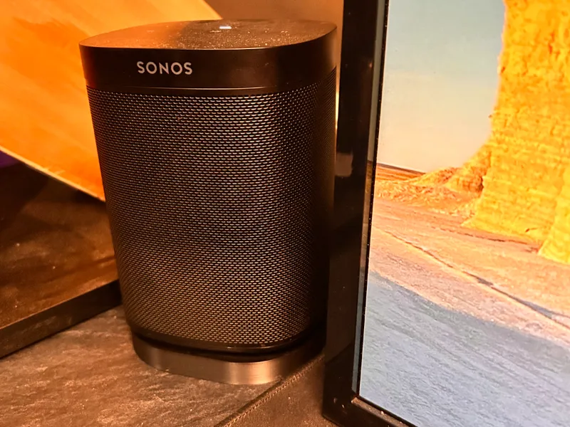 Slanted Sonos Speaker Stand