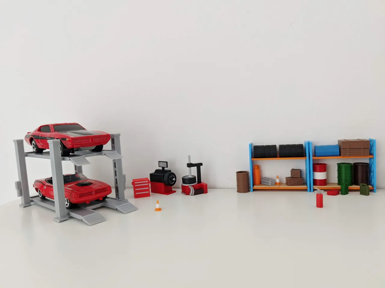 60+ parts garage diorama set in 1:64 scale view 2