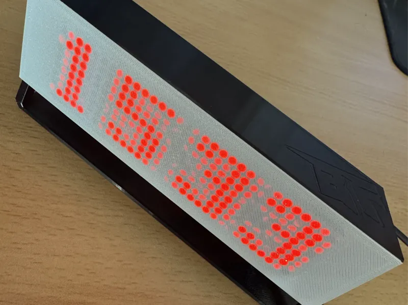 LED-Matrix-Uhr(8×32) smart & ein echter Hingucker!