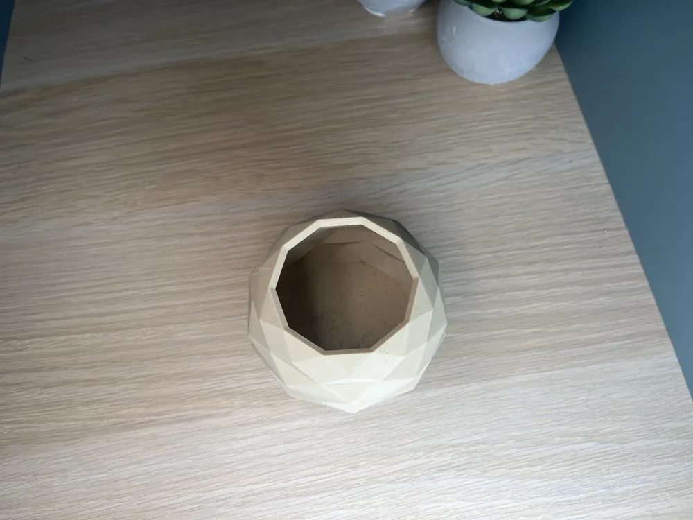 Modern Low Poly Planter | Geometric Plant Pot - Free 3D Print Model ...