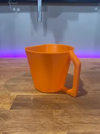 Pot de rinçage pour cheveux d'enfant au bain — photo 2