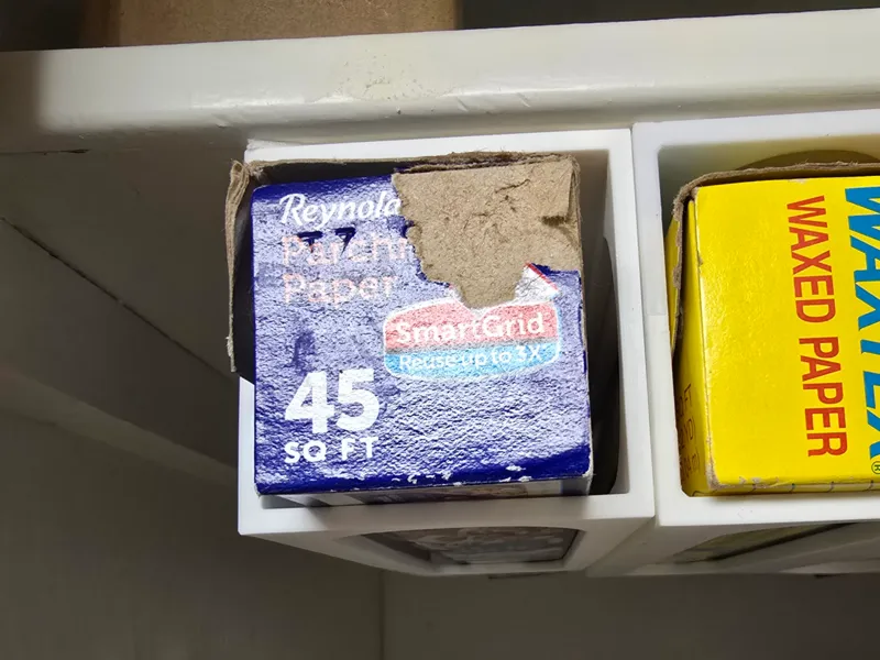 Under-shelf foil / rolled kitchen stuff holder V2
