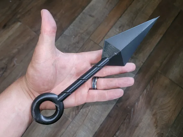 Kunai grandeur nature style Naruto