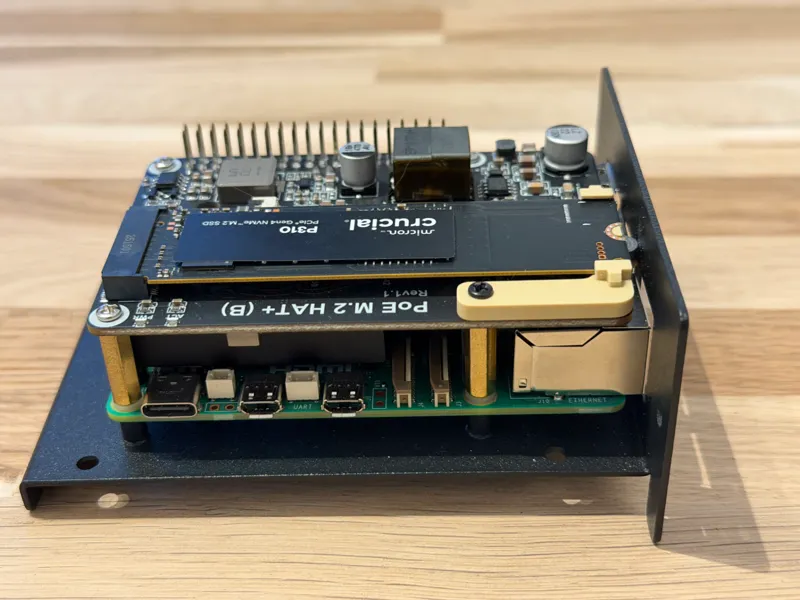 Raspberry Pi 5 Waveshare PoE M.2 HAT+ Key Holder 