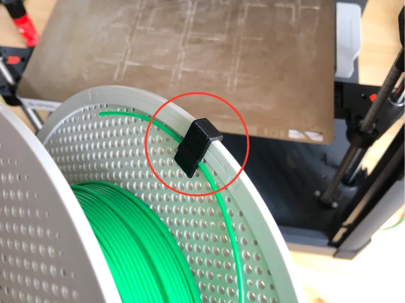 Filament clip