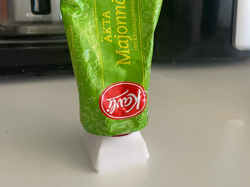 Gridfinity cheese tube stand