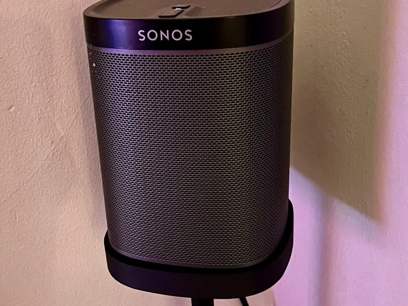 Sonos ONE - w/ Center Hole for Speaker Stands