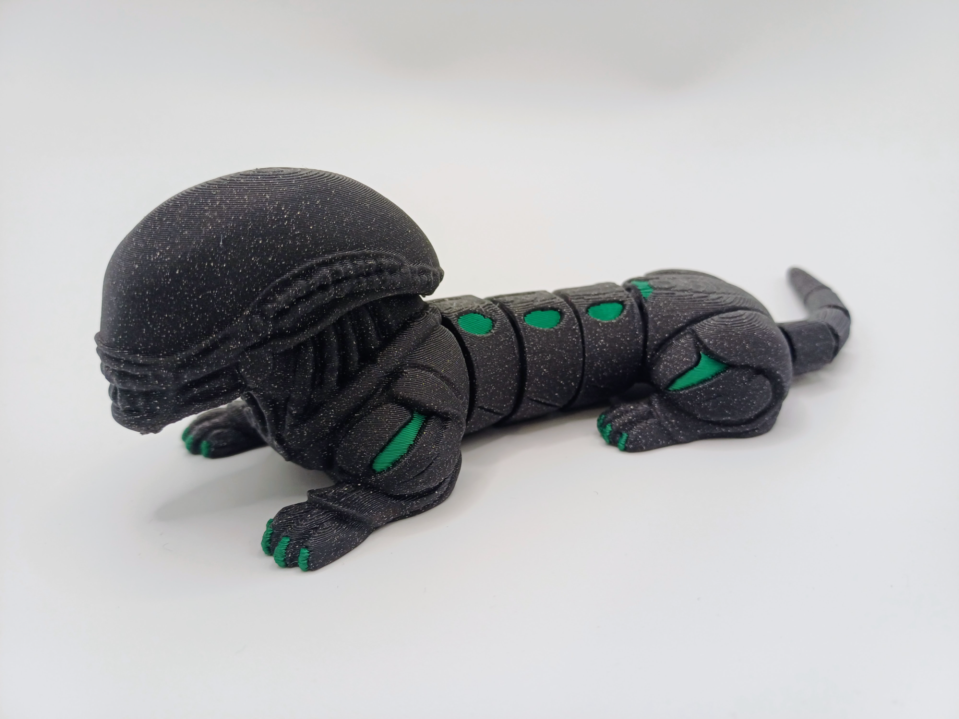 Flexi Xenomorph Dog