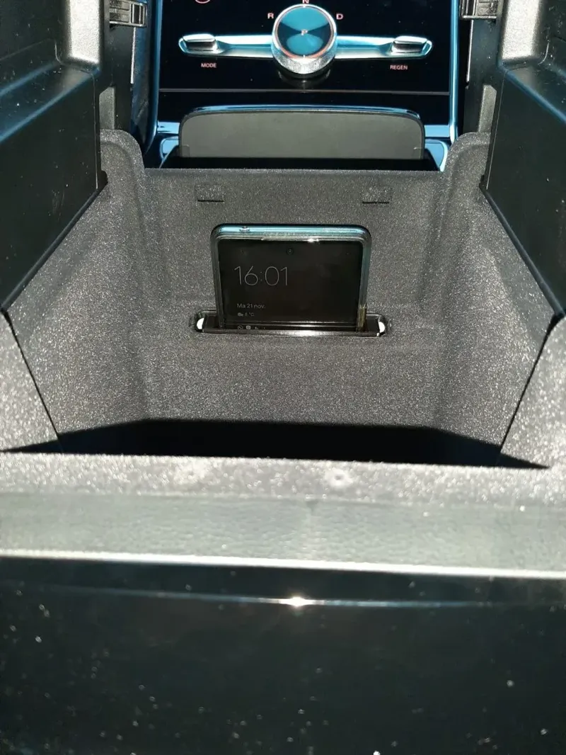MG Marvel R Wireless Charger Slot Insert