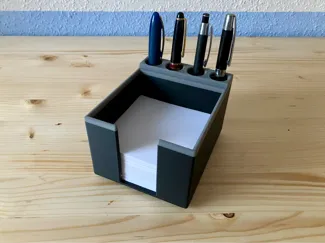Notizenbox mit Stifthalter