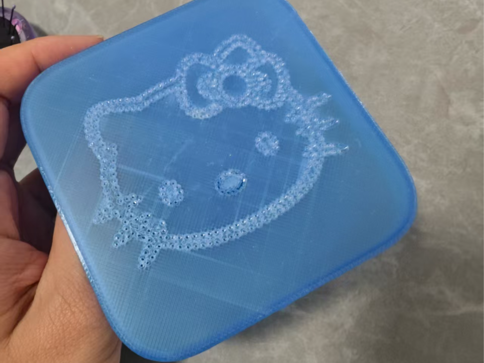 美妆救星！Hello Kitty 透气化妆蛋收纳盒｜防霉防菌，可爱不闷坏