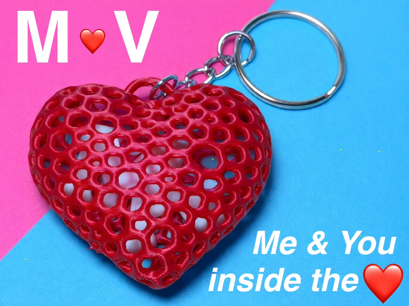 Miniatura 1 do modelo 3D Customizable Heart Keychain - Insert Your Initials