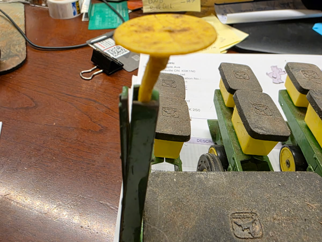 Jhon deer 4 row 7000 planter replacement disk