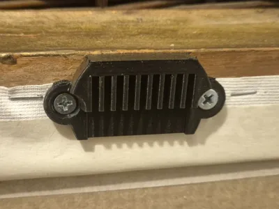 Picture frame wall mount 