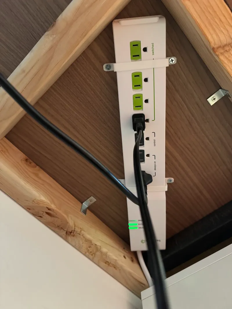 Trickle Start Power Strip mounting bracket