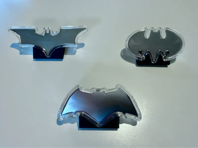 Batman Batarang 1 oz Silver Coin Stand