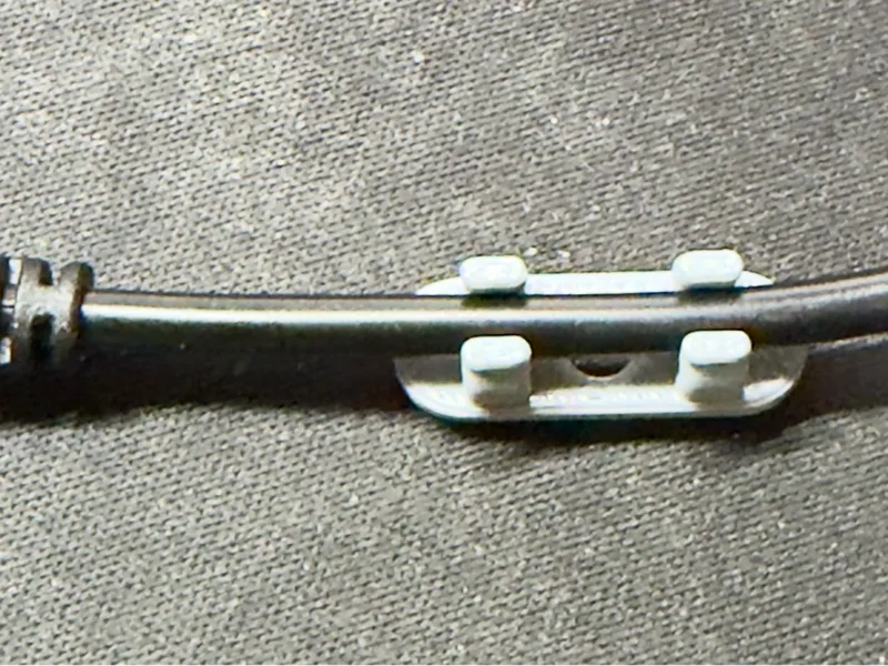 Universal Snapping Cable Clip
