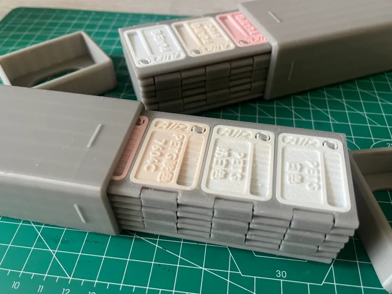 Aliz Foldable Swatches and Boxes
