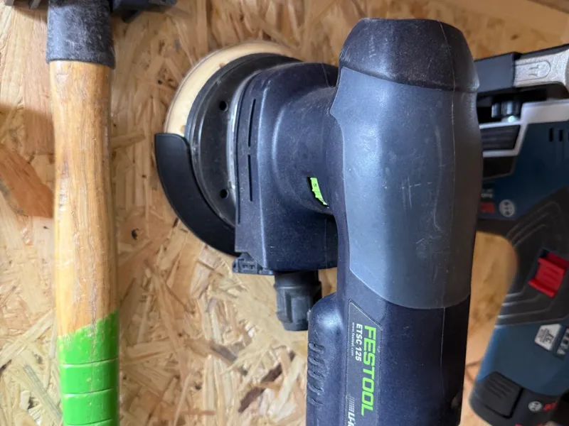 wall mount for Festool ETS125 grinder