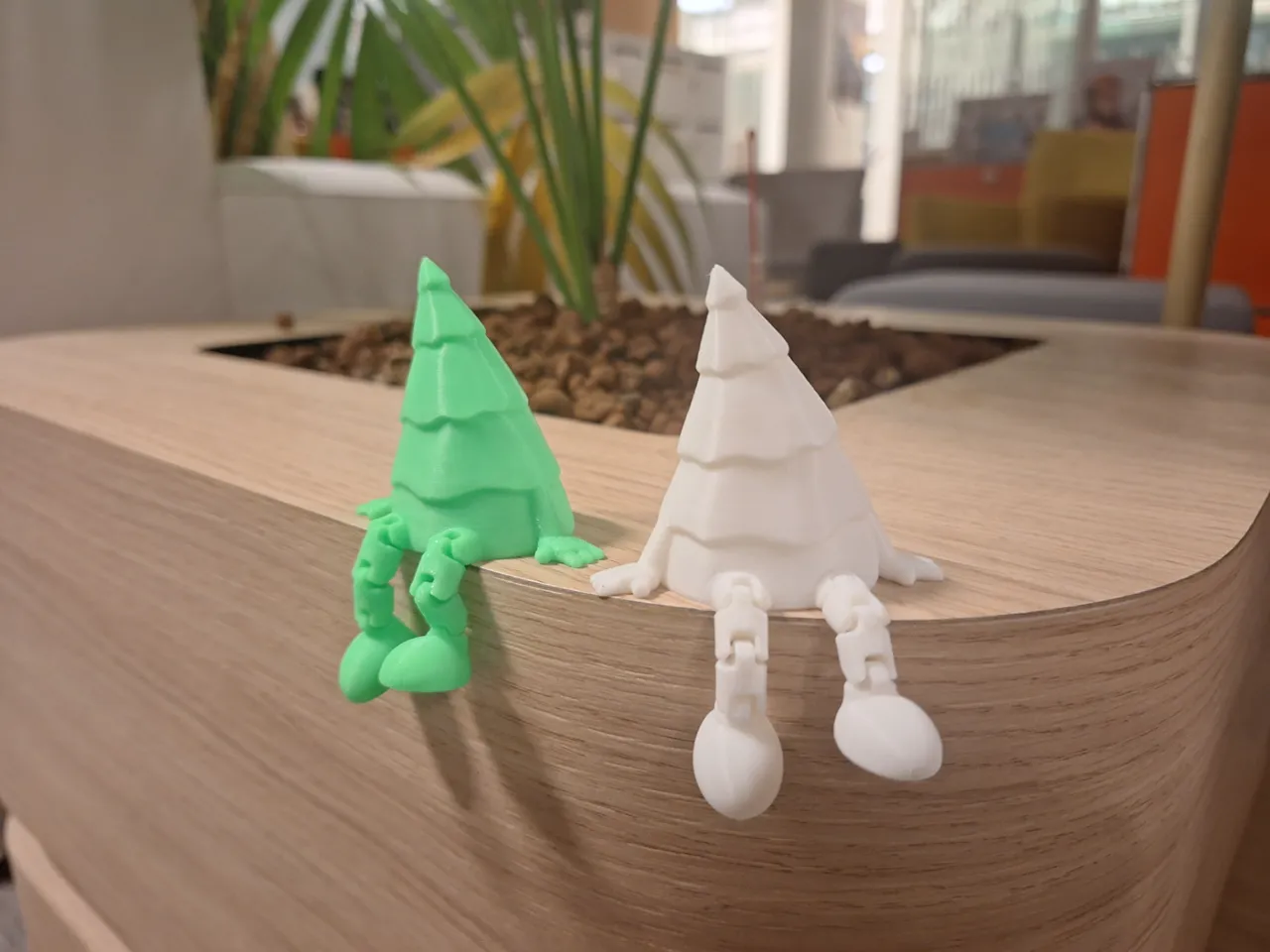 Articulated Christmas Tree (with star) view 2