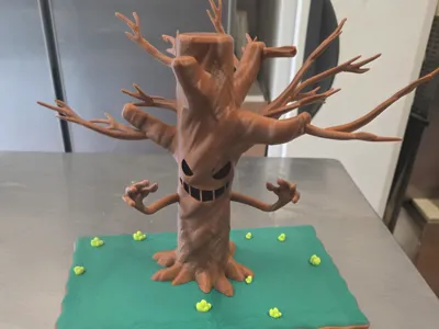 Spooky Halloween tree