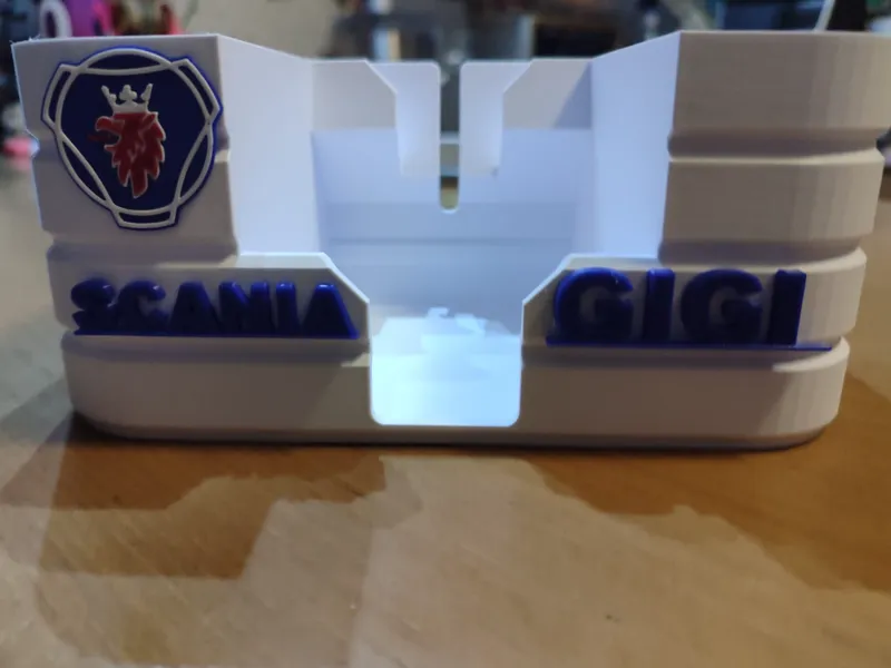 portapenne logo Scania e nome personalizzabile