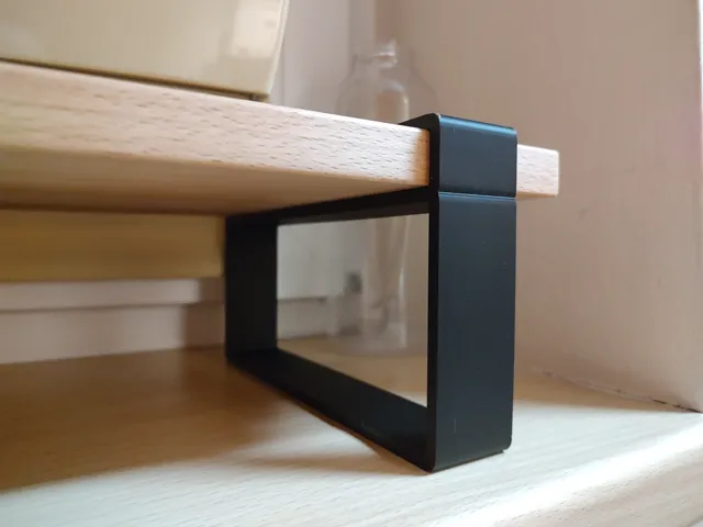 Modern Legs on the shelf