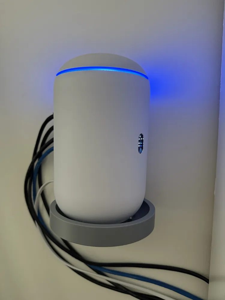Dream Router Bracket Ubiquiti Dream Router Wall Mount - Free 3D Print Model - MakerWorld