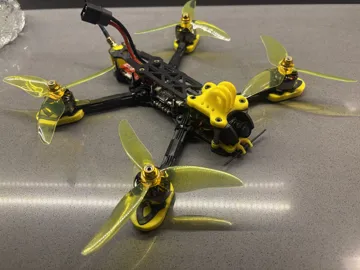 Marco decorativo: GEPRC Mark 4 5 inch Complete TPU Kit V1 — vista de referencia 4