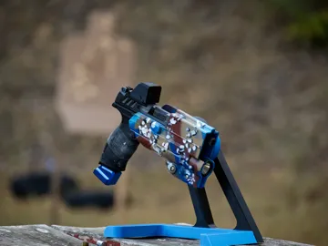 Letrero o emblema decorativo: Parametric OWB Holster for X300 Equipped Handguns — vista de referencia 3