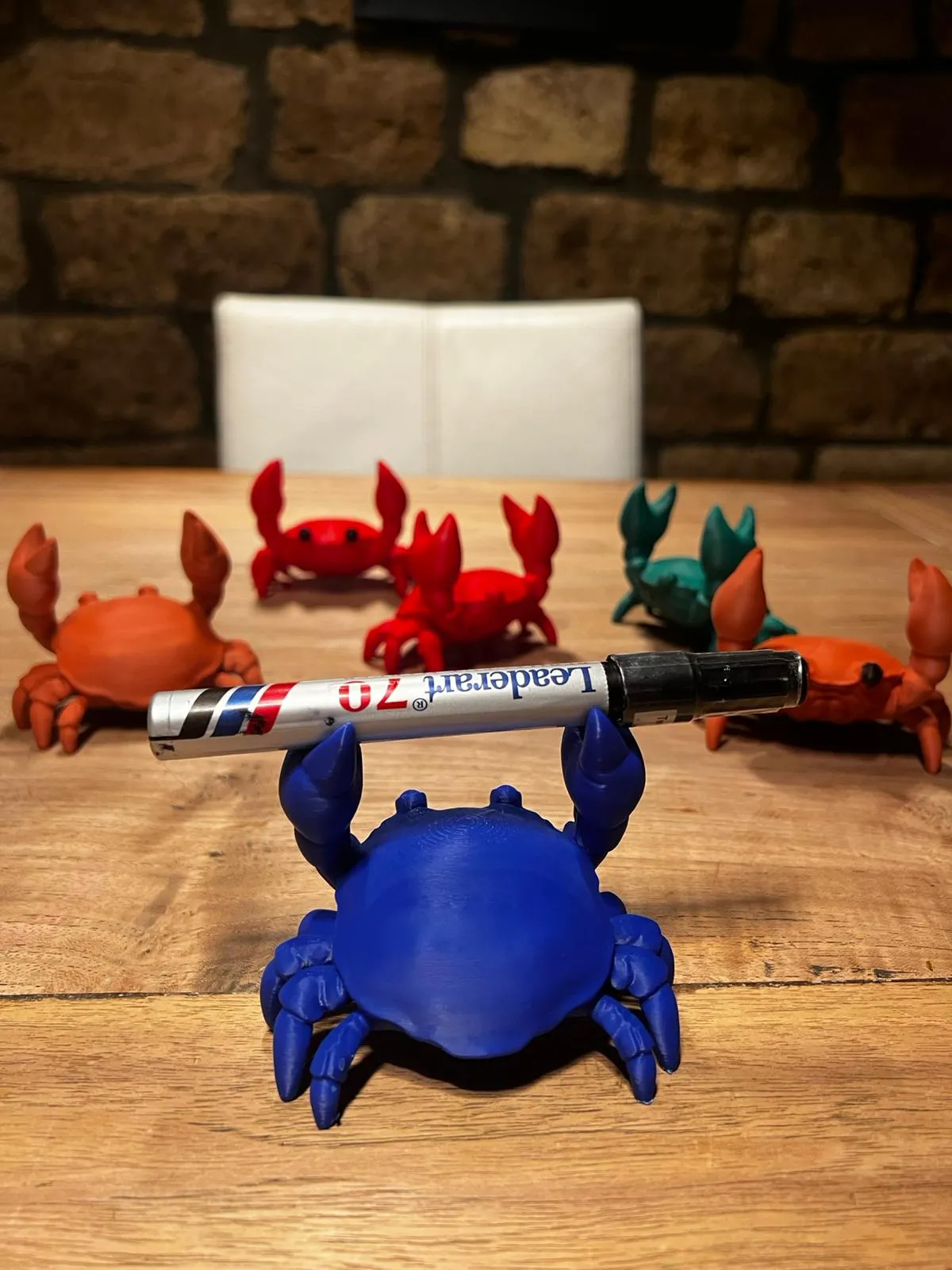 Crab Pen Holder - Desk Buddy view 3