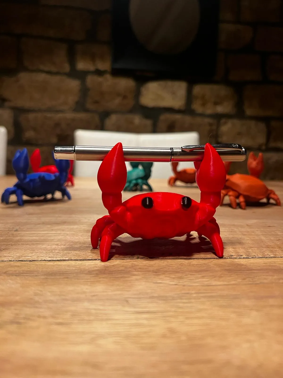 Crab Pen Holder - Desk Buddy view 2
