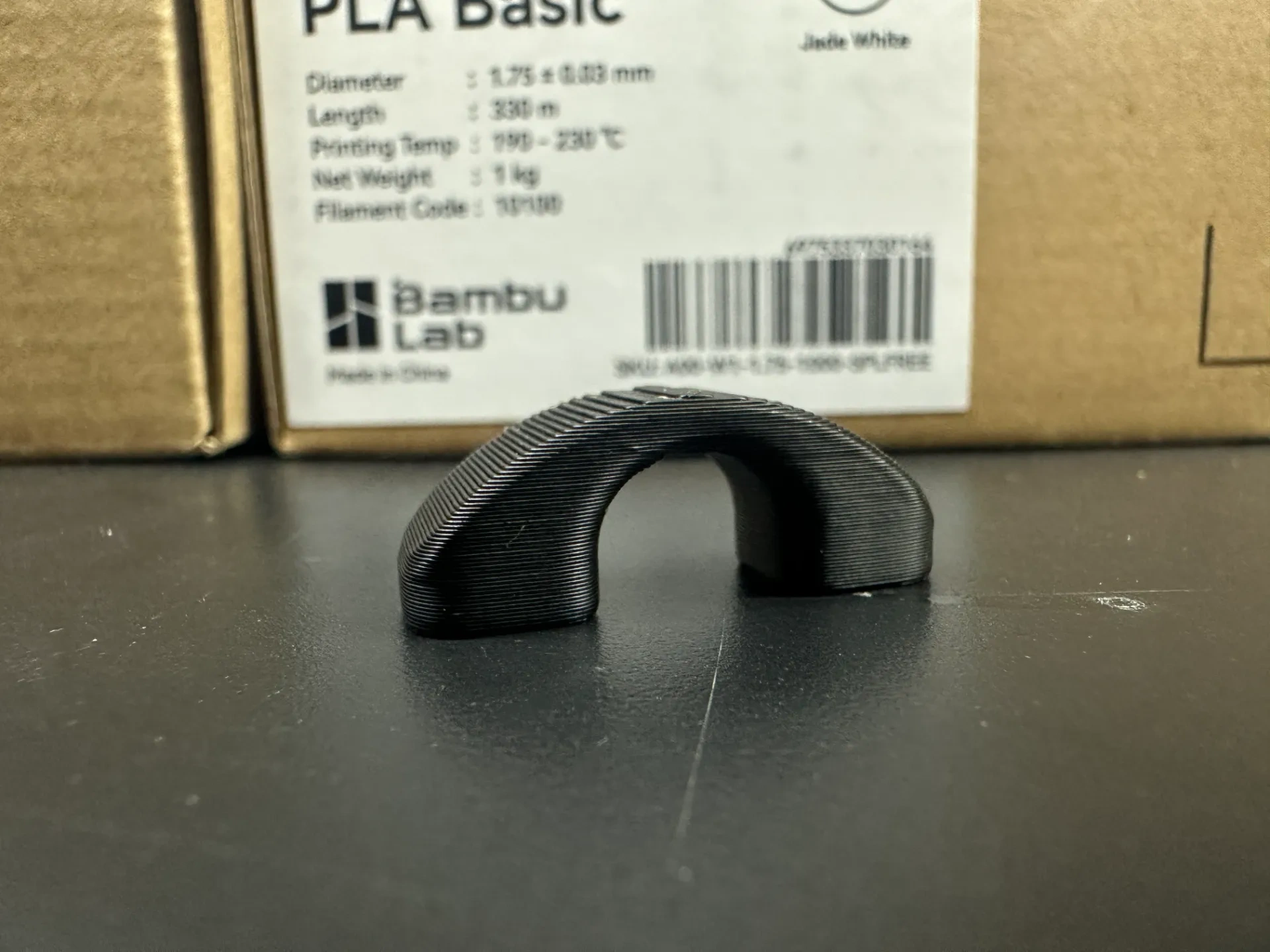 Miniatura 1 do modelo 3D 磁吸电线固定器