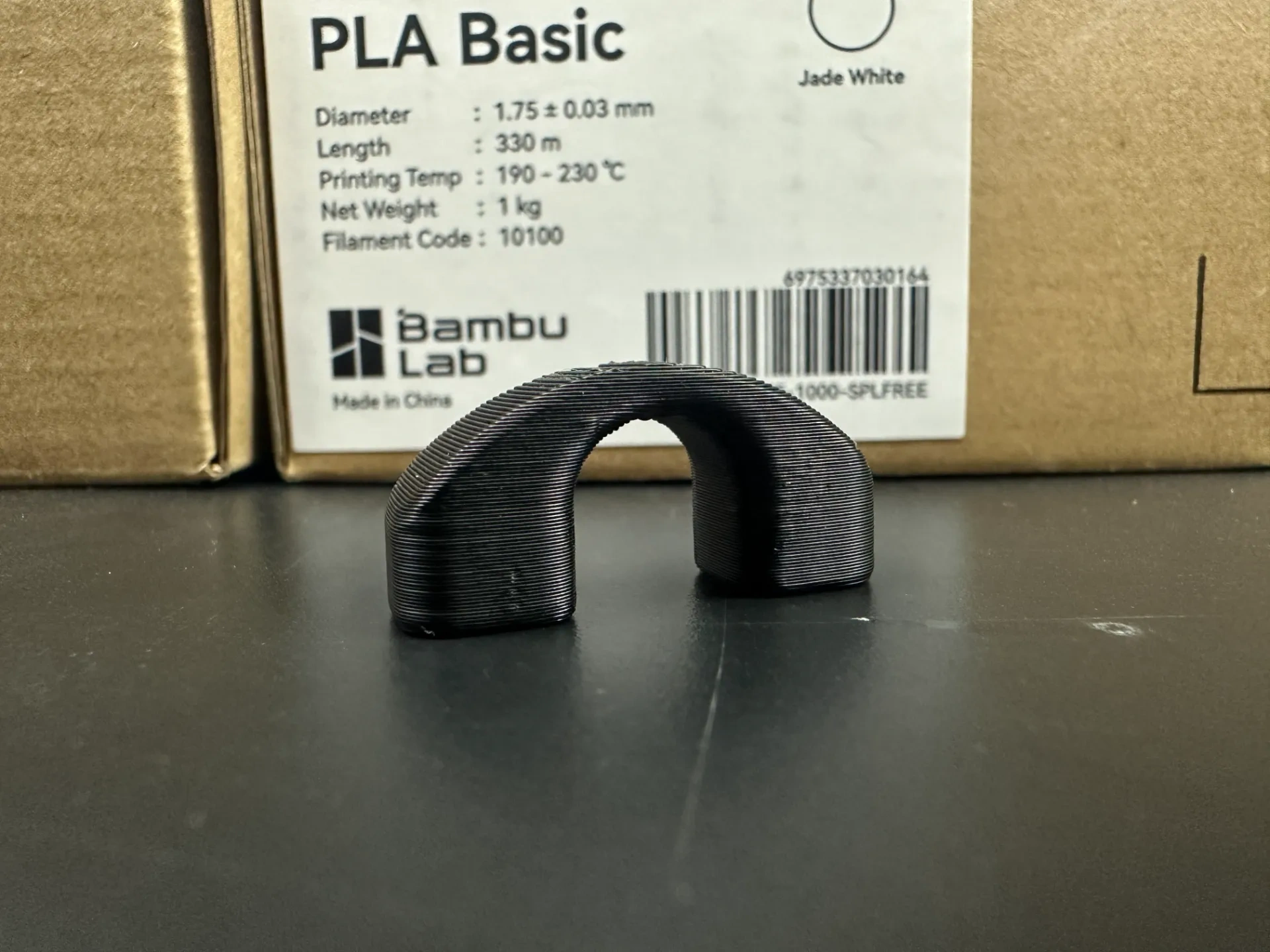 Miniatura 2 do modelo 3D 磁吸电线固定器