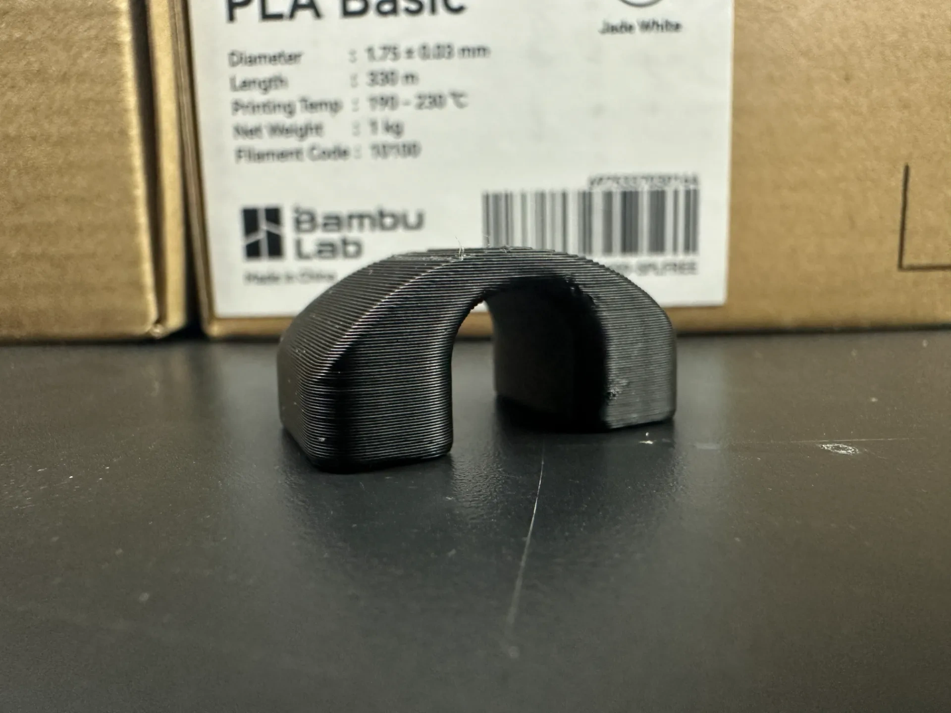 Miniatura 4 do modelo 3D 磁吸电线固定器