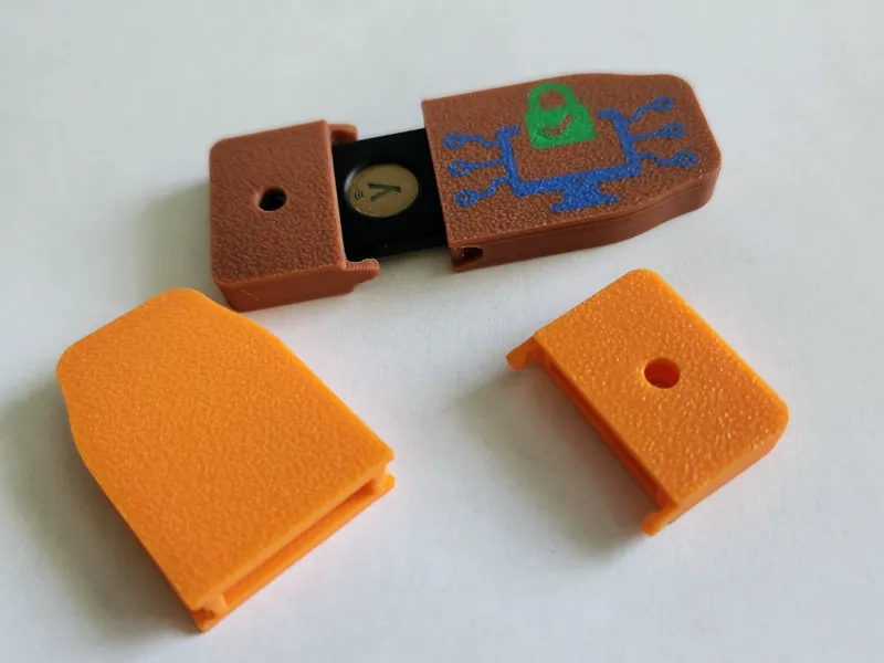 Yubico Yubikey 5 case USB-A - with snap tabs