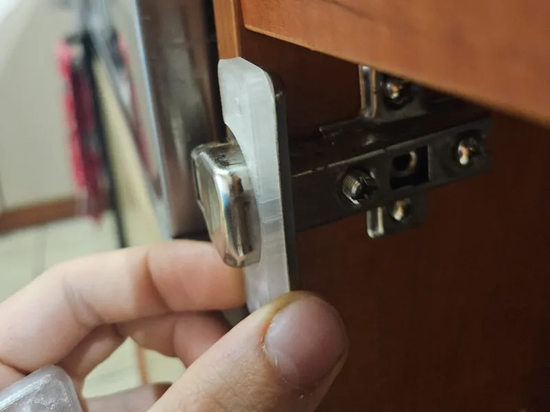 Cabinet hinge spacer (for doors)