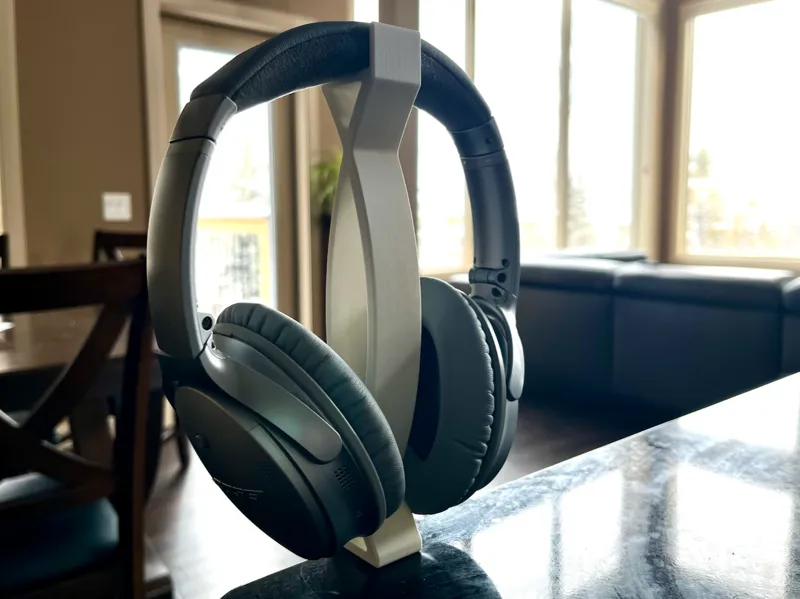 Desk Mounted Headphone Stand with Cable Management
