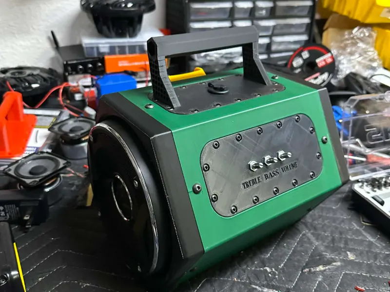 Hex Speaker Box 