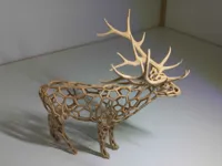 Cerf décoratif façon Voronoi — photo 2