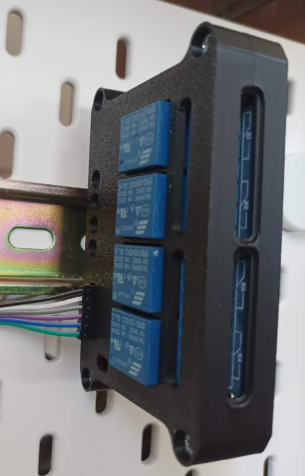 Boîtier pour module relais 4 canaux avec fixation rail DIN