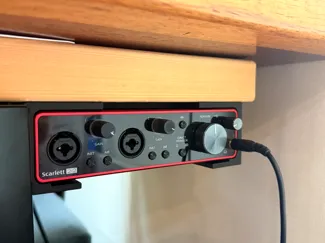FOCUSRITE Scarlett 2i2 rack