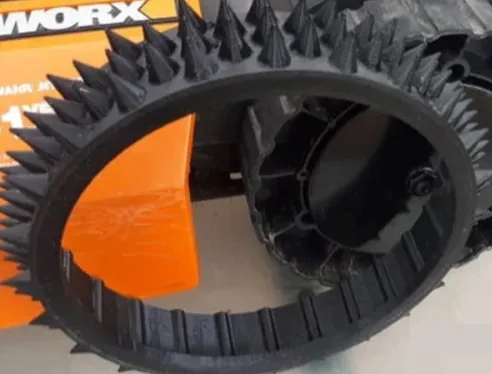 Worx Landroid M700 - Spike Wheel Upgrade